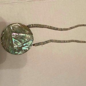 Women's shell like necklace